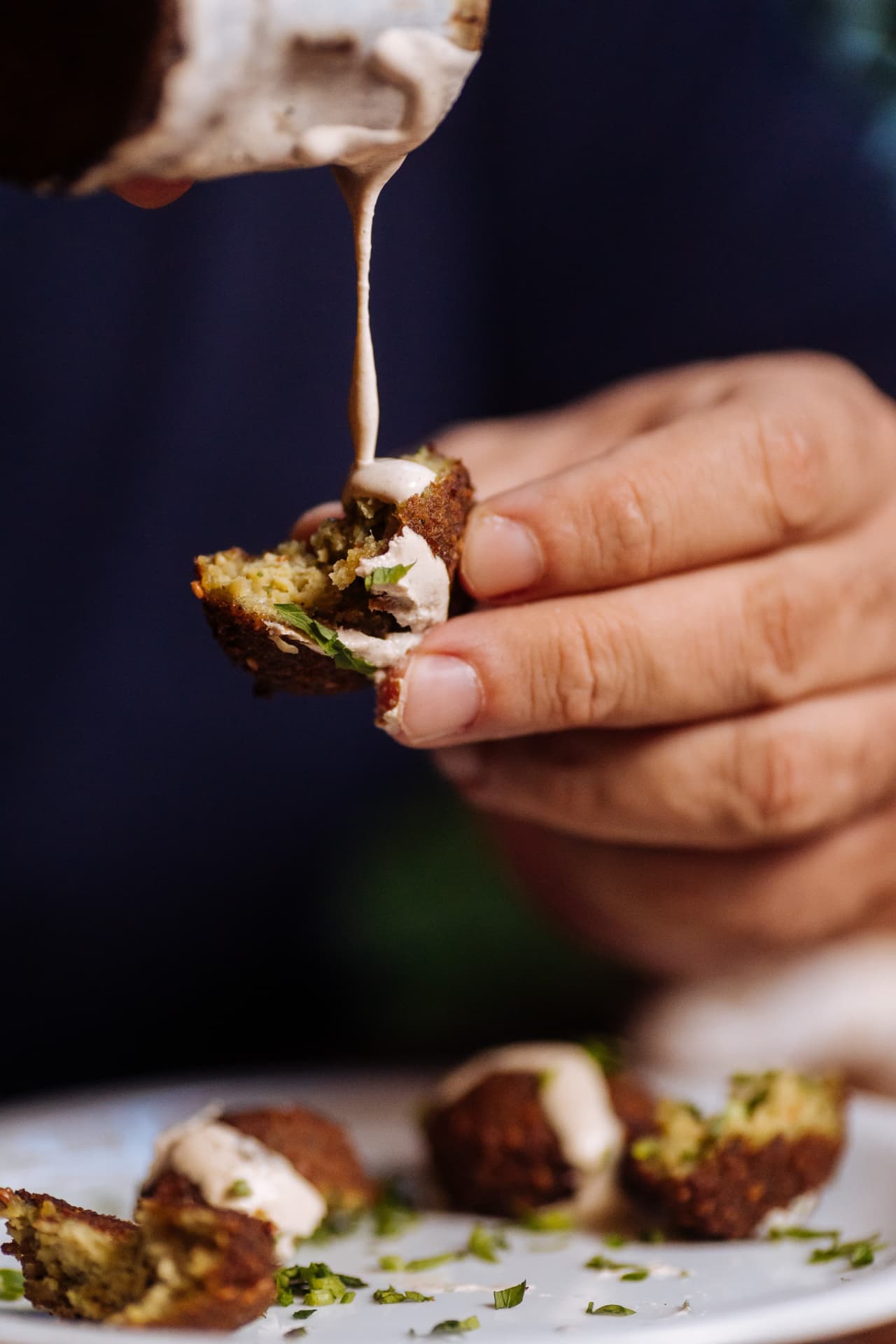 Falafel com molho de tahine